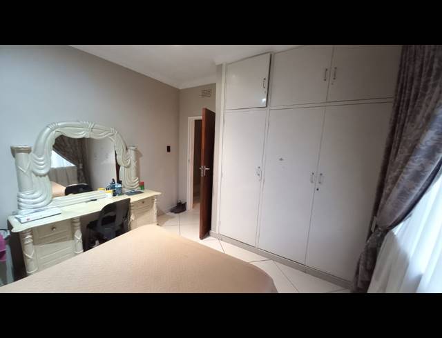 3 BEDROOM HOUSE TO LET IN VANDERBIJLPARK SW 1